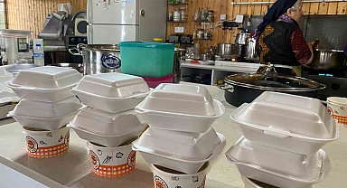Gemlik'li kadınlardan Ramazan ayında anlamlı yardım