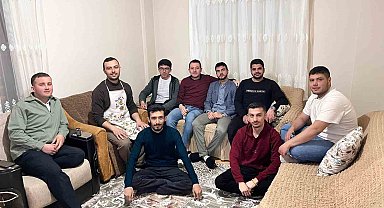 Gençler iftarda buluştu