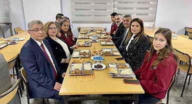 Germencik Kaymakamı Doğru, Ortaklar Fen Lisesi öğrencileriyle iftar programında buluştu