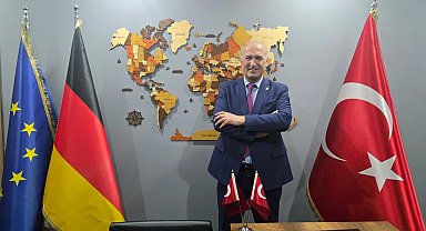 Gerontolog Dr. Kemal Aydın'a büyük onur