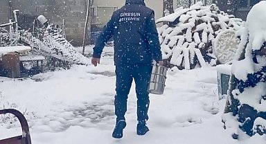 Giresun Belediyesi kış şartlarında da ihtiyaç sahiplerinin yanında! 92 haneye sıcak yemek!