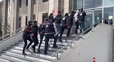 Göçmen kaçakçısı 10 kişi yakalandı