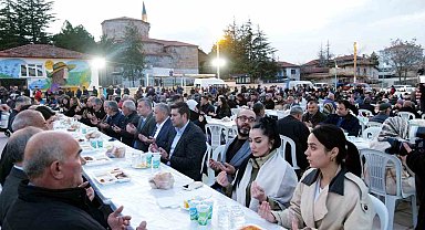 Gürhan Albayrak Çifteler ve Han'da ziyaretlerde bulundu