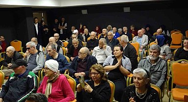 Hababam Sınıfı oyuncuları, yaşlılarla buluştu