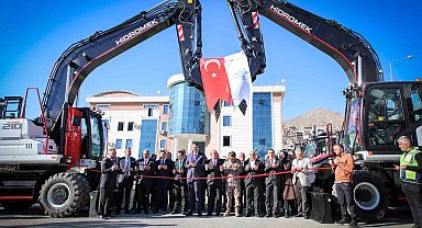 Hakkari İl Özel İdaresi filosuna 11 yeni araç daha ekledi