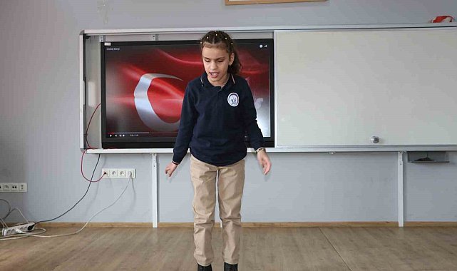 Hakkari'de "İstiklal Marşı'nı Güzel Okuma Yarışması" sonuçlandı