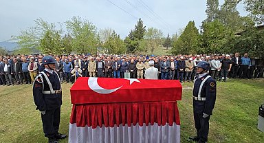 Hastalığa yenik düşen uzman çavuş son yolculuğuna uğurlandı