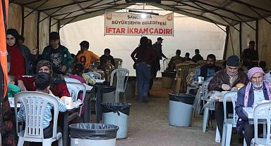 Her gün binlerce vatandaş iftar sofrasında buluşuyor