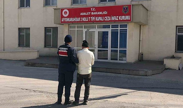 Hırsızlık suçundan hapis cezasıyla aranan şahsı jandarma yakaladı
