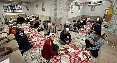 Hisarcık Kaymakamı Bahar, gençlerle iftarda buluştu