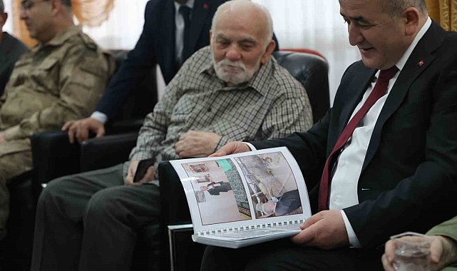 Huzurevindeki Mehmet amcanın sürprizi valiyi hem duygulandırdı hem gülümsetti