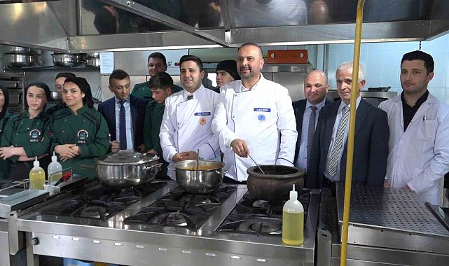 İftara hazırlık yapamayanların iftarı lise öğrencilerinden