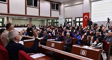 İki büyük tesis için meclis kararı: "Sakarya raylı sisteme kavuşacak"