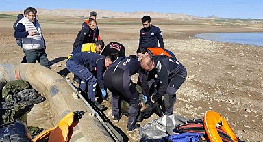 Ilısu Barajı'nda balık tutmaya gidenlerin botu battı: 1 ölü