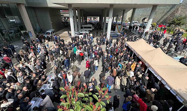 İmamoğlu'nun memleketi Trabzon'da vatandaşlar sandığa gitti