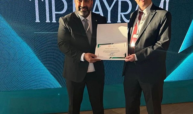 İnanılmaz kurtuluşa imza atan doktora Sağlık Bakanlığı'ndan ödül