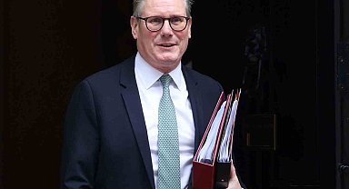 İngiltere Başbakanı Starmer: "Putin'in çizgileri aşması durumunda bunun ciddi sonuçlar doğuracağını açıkça anlaması gerekiyor"