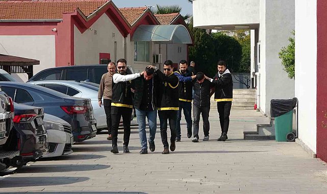 İş adamına haraç vermediği için silahlı saldırı düzenleyen 2 şüpheli yakalandı