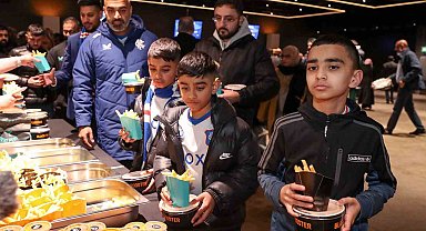 İskoç ekibi Rangers, stadyumda iftar organizasyonu düzenledi