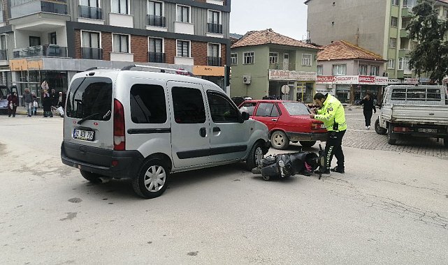 Isparta'da kazada yola savrulan motosiklet sürücüsü yaralandı