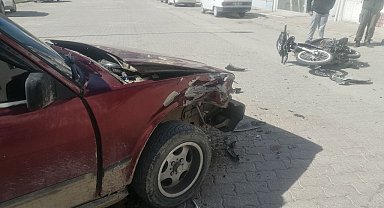 Isparta'da otomobil ile motosiklet çarpıştı: 14 yaşındaki sürücü yaralandı