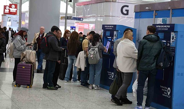 İstanbul Havalimanı'nda bayram hareketliliği başladı
