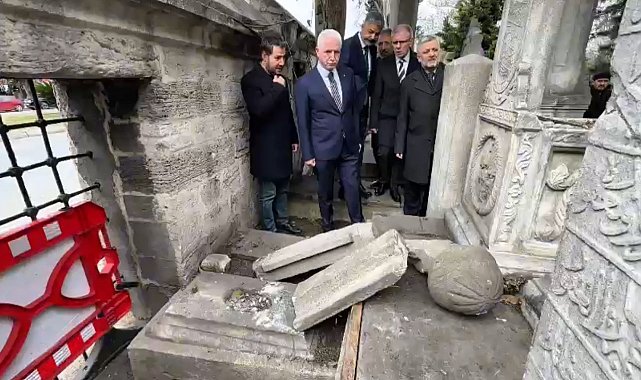 İstanbul Valisi Davut Gül, Şehzadebaşı Camii ve haziresinde incelemelerde bulundu
