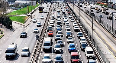 İstanbul'da bayram tatilinde trafik yoğunluğu yüzde 80'e ulaştı