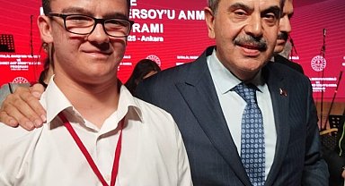 İstiklal Marşını en güzel okuyan Salih, Denizli'yi Ankara'da temsil etti