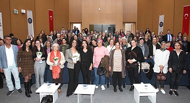 İzmir Karabağlar'da 'Güvenli Yaşlanma' buluşması