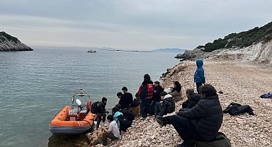 İzmir'de 24 göçmen ve 1 göçmen kaçakçısı yakalandı