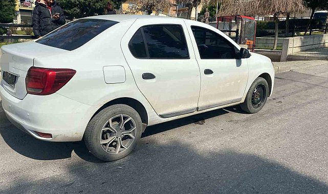 İzmir'de korsan taksi çağırıp gasbeden 3 şüpheli yakalandı