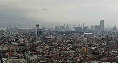 İzmir'e sis değil çöl tozu bulutu çöktü: Hava griye büründü
