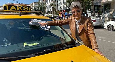 İzmir'in 'Şoför Nebahat'i, taksicilerin nazar boncuğu