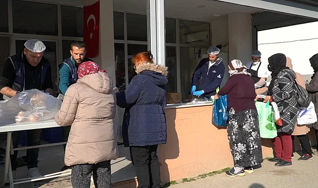 İzmir'de ramazan bereketi sürüyor