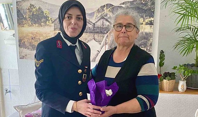 Jandarma, şehit annelerini ve kadınları unutmadı