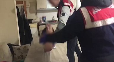 Jandarma uyuşturucuya geçit vermiyor: 1 tutuklama
