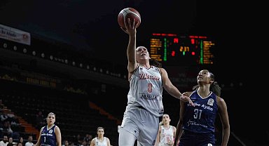 Kadınlar Basketbol Süper Ligi: ÇBK Mersin: 86 - Nesibe Aydın: 95