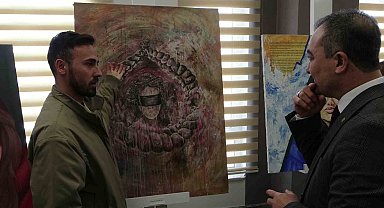 Kadınların toplumdaki önemi tuvallerle anlatıldı
