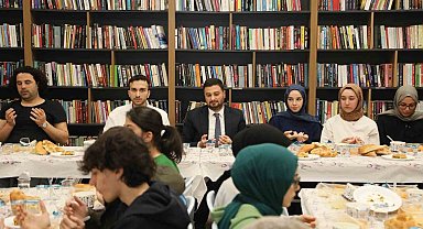 Kağıthane Belediyesi'nden gençlere özel iftar programı