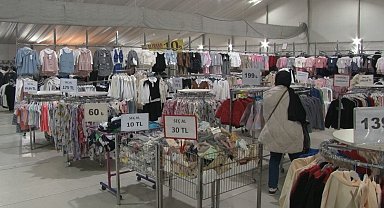 Kağıthane Hasbahçe'de düzenlenen Ramazan'a Özel Bayram Alışveriş Festivali'ne yoğun ilgi
