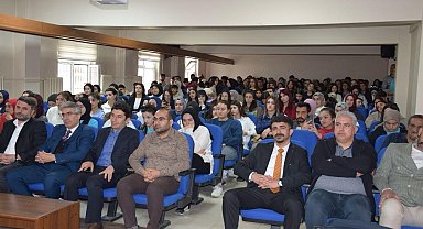 Kağızman'da panel ve müzik dinletisi