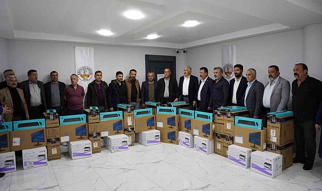Kahta Belediyesi'nden muhtarlara teknolojik destek