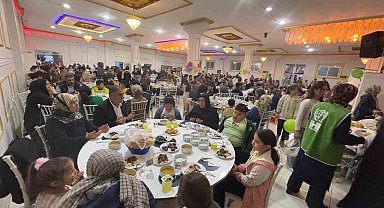Kahta'da 'Dünya Yetimler Günü' dolayısıyla iftar programı düzenlendi