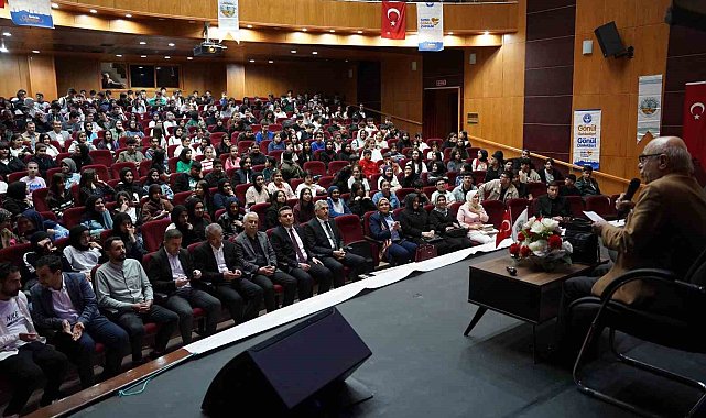 Kahta'da düzenlenen gönül sohbetleri ilgi görüyor
