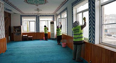 Kahta'da Kadir Gecesi ve bayram öncesi camilerde temizlik seferberliği