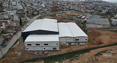 Kapalı spor salonunda çalışmalar tam gaz devam