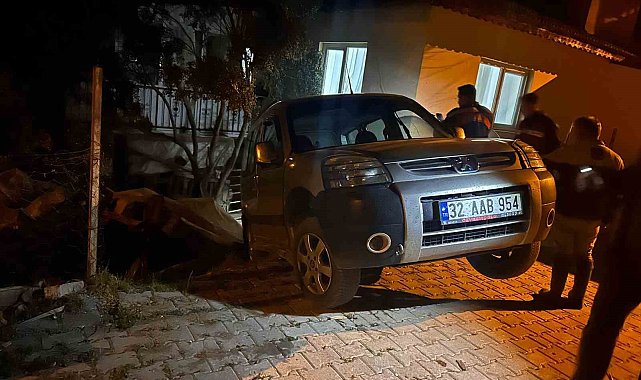 Karacaören Barajı'nda kaçak avcılara suçüstü: Kaçarken araçlarında mahsur kalıp yakalandılar