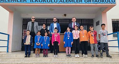Karacasu'da en çok oruç tutan öğrenciler ödüllendirildi