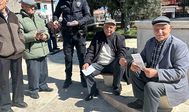 Karacasu'da polis ekipleri vatandaşları bilgilendirdi